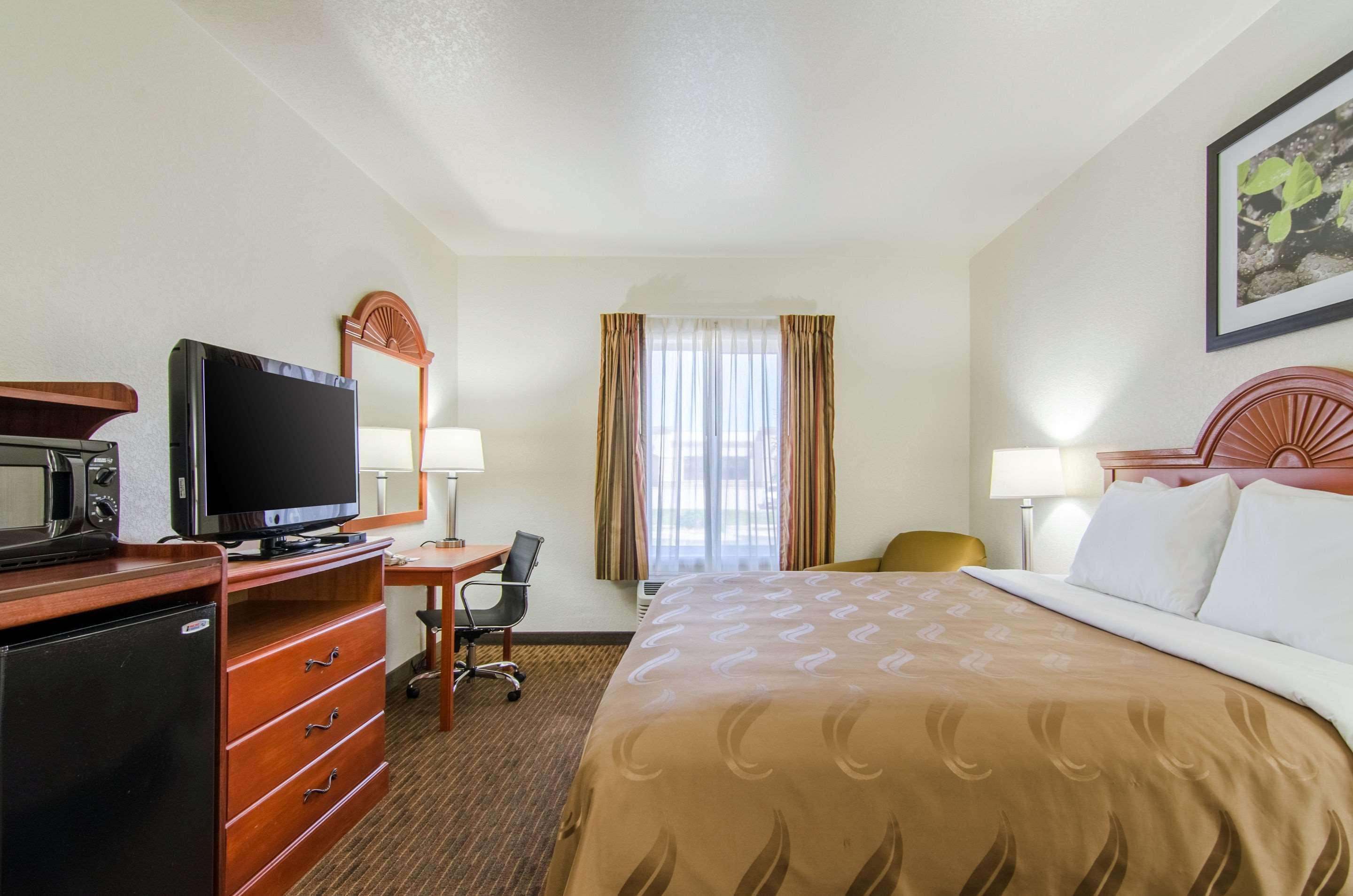 Quality Inn Junction City Near Fort Riley Exterior foto