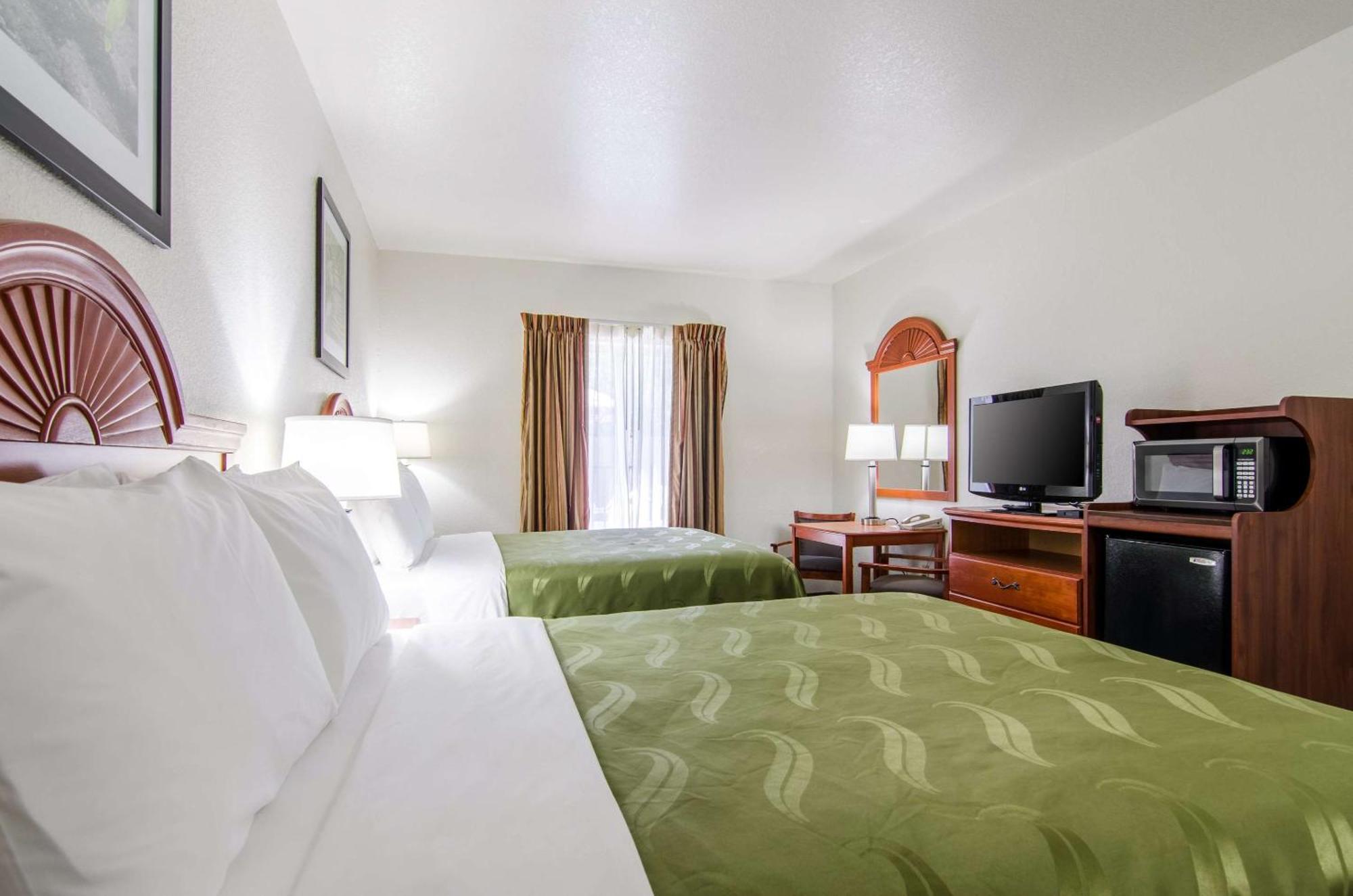 Quality Inn Junction City Near Fort Riley Exterior foto