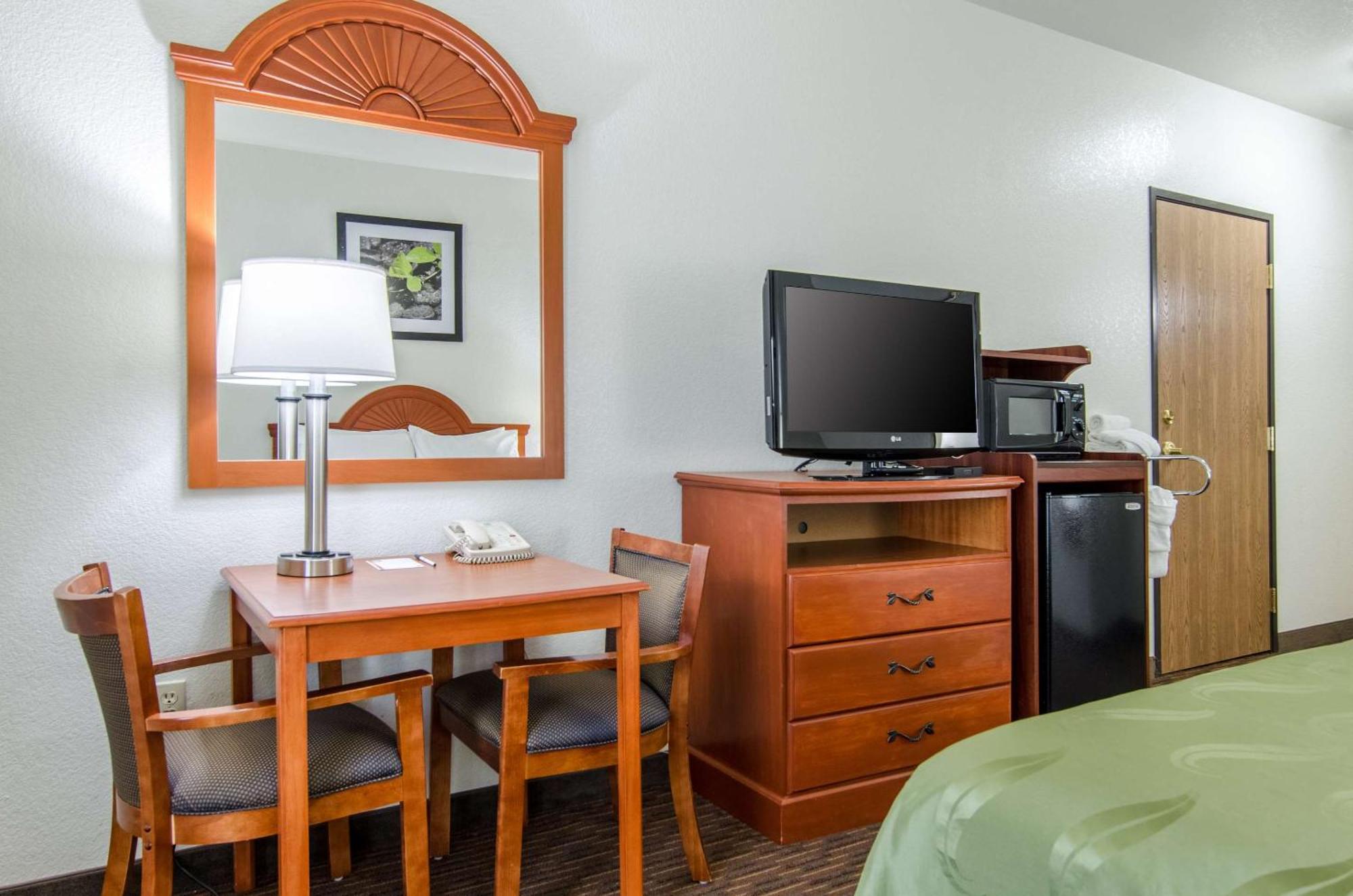 Quality Inn Junction City Near Fort Riley Exterior foto